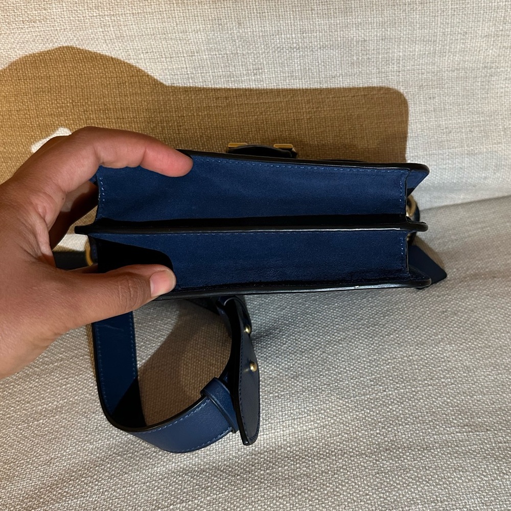 Coach Beat 18 deep blue saddle bag - Picture 5 of 15